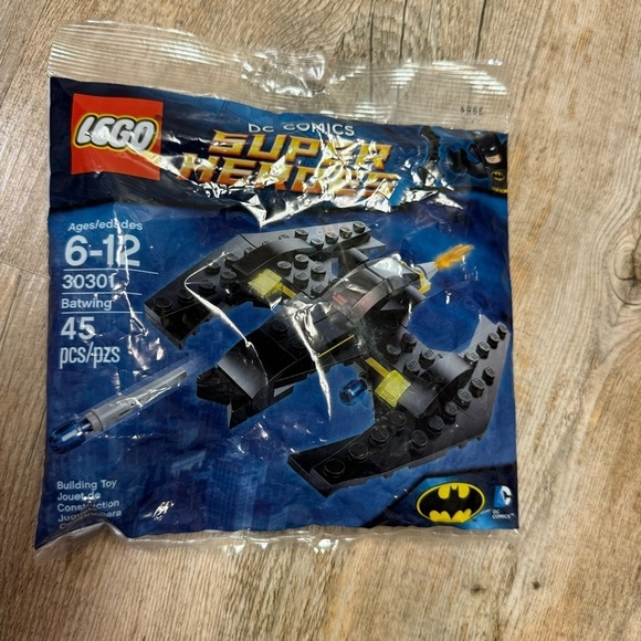 Lego Batman DC Comics Super Hero's Batwing NEW NWT Sealed - Picture 4 of 5